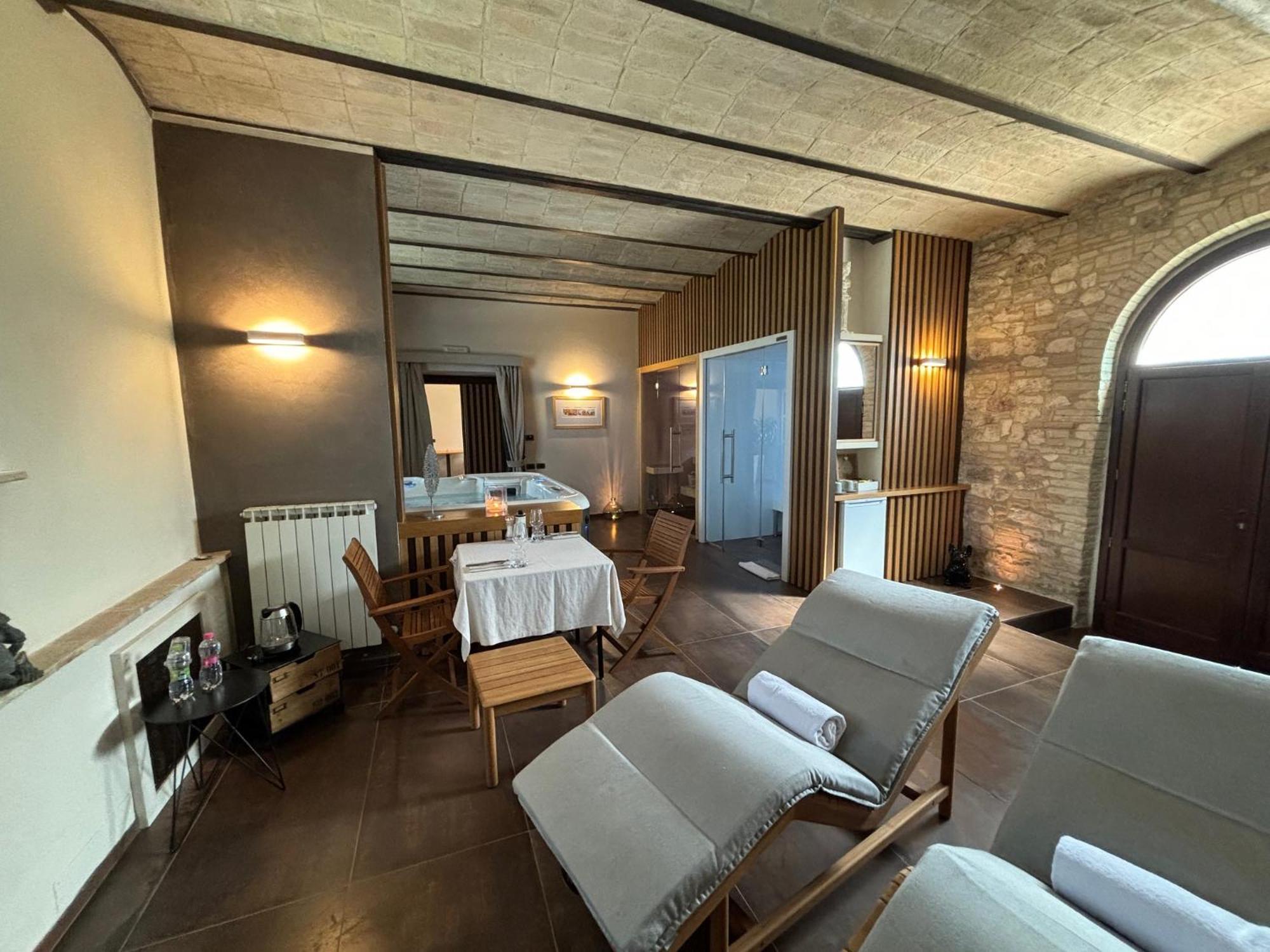 Borgo Degli Angeli Resort E Spa San Vitale ภายนอก รูปภาพ